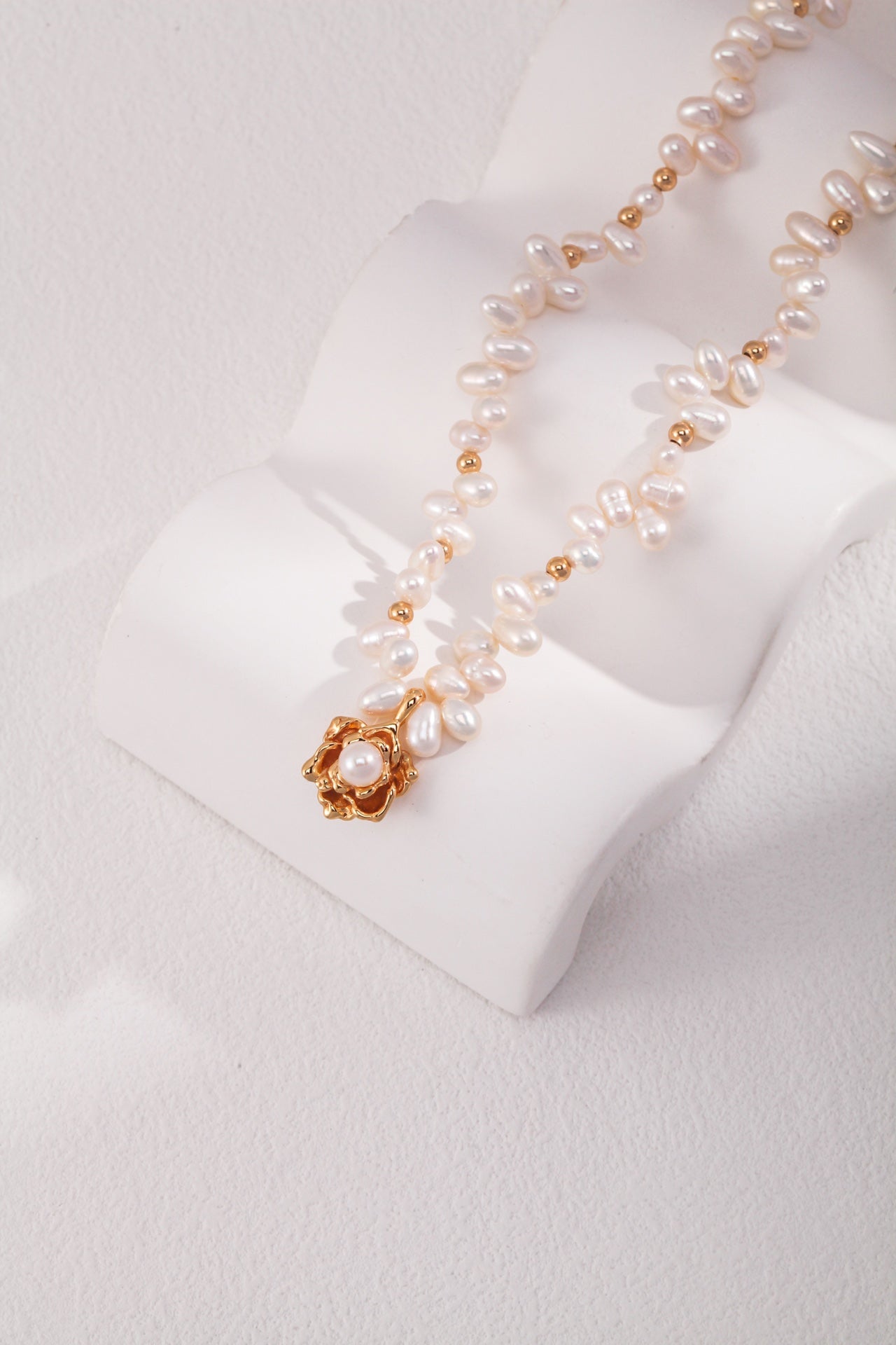 NO.10 Camellia Pearl Necklace