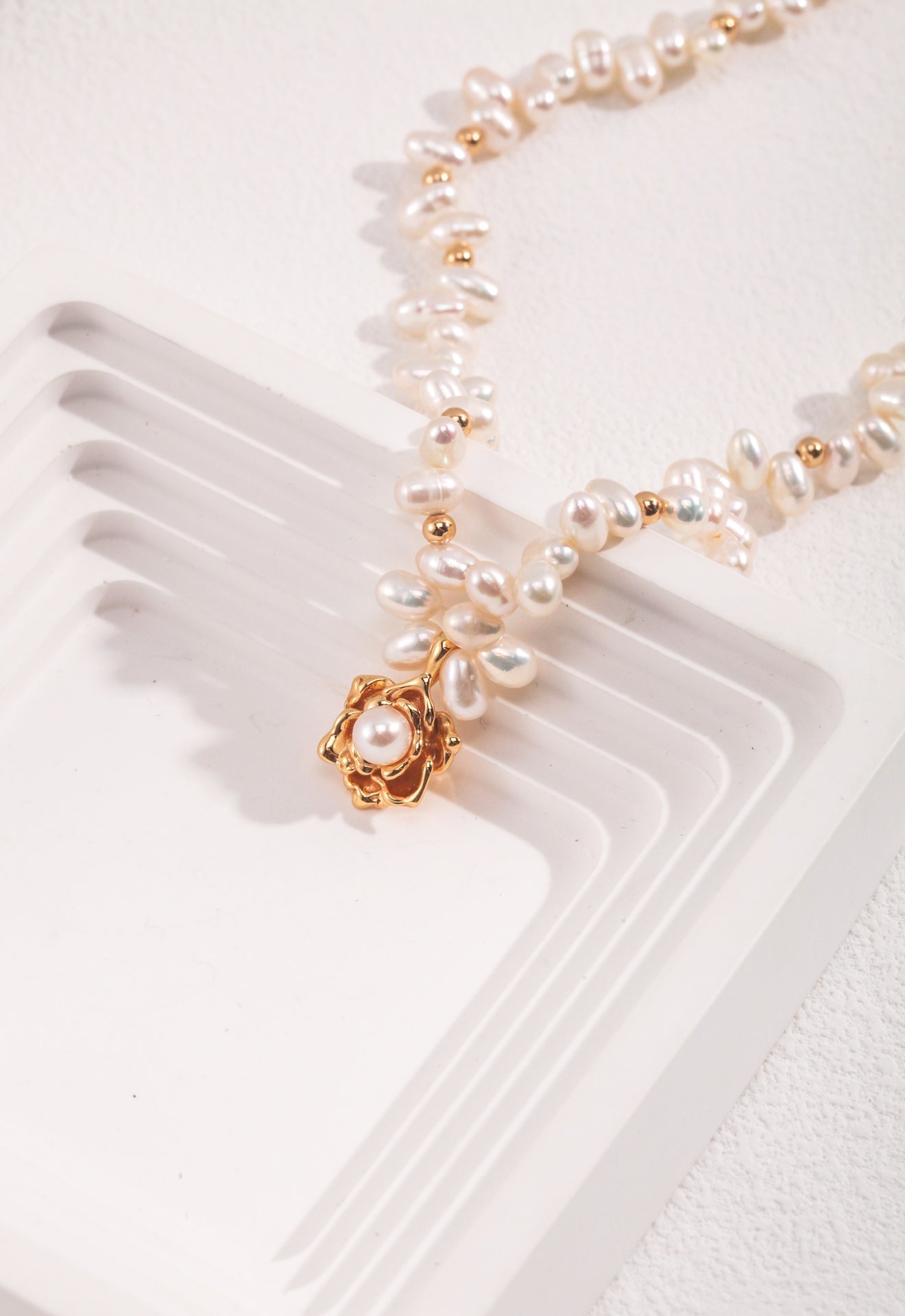 NO.10 Camellia Pearl Necklace