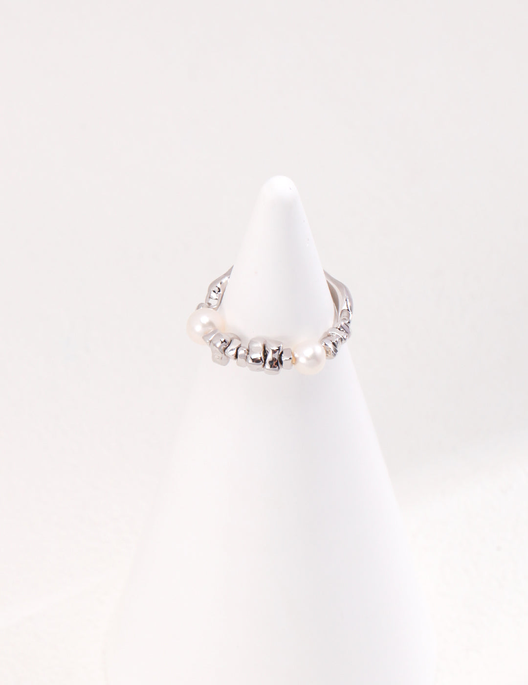 NO.18   Chip silver pearl ring